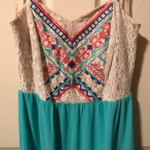 Flying Tomato Maxi Dress size Small